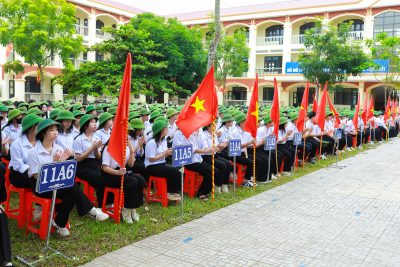 TRƯỜNG THPT NGUYỄN HỮU TIẾN TỔ CHỨC KHAI GIẢNG NĂM HỌC 2026-2027