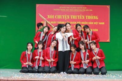 NÓI CHUYỆN TRUYỀN THỐNG